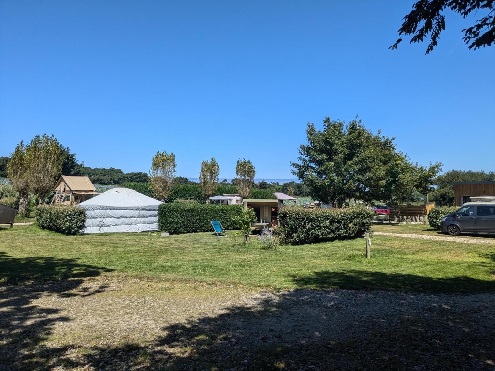 Camping Kerlaudy Mer Et Yourtes Plouenan Exterior photo